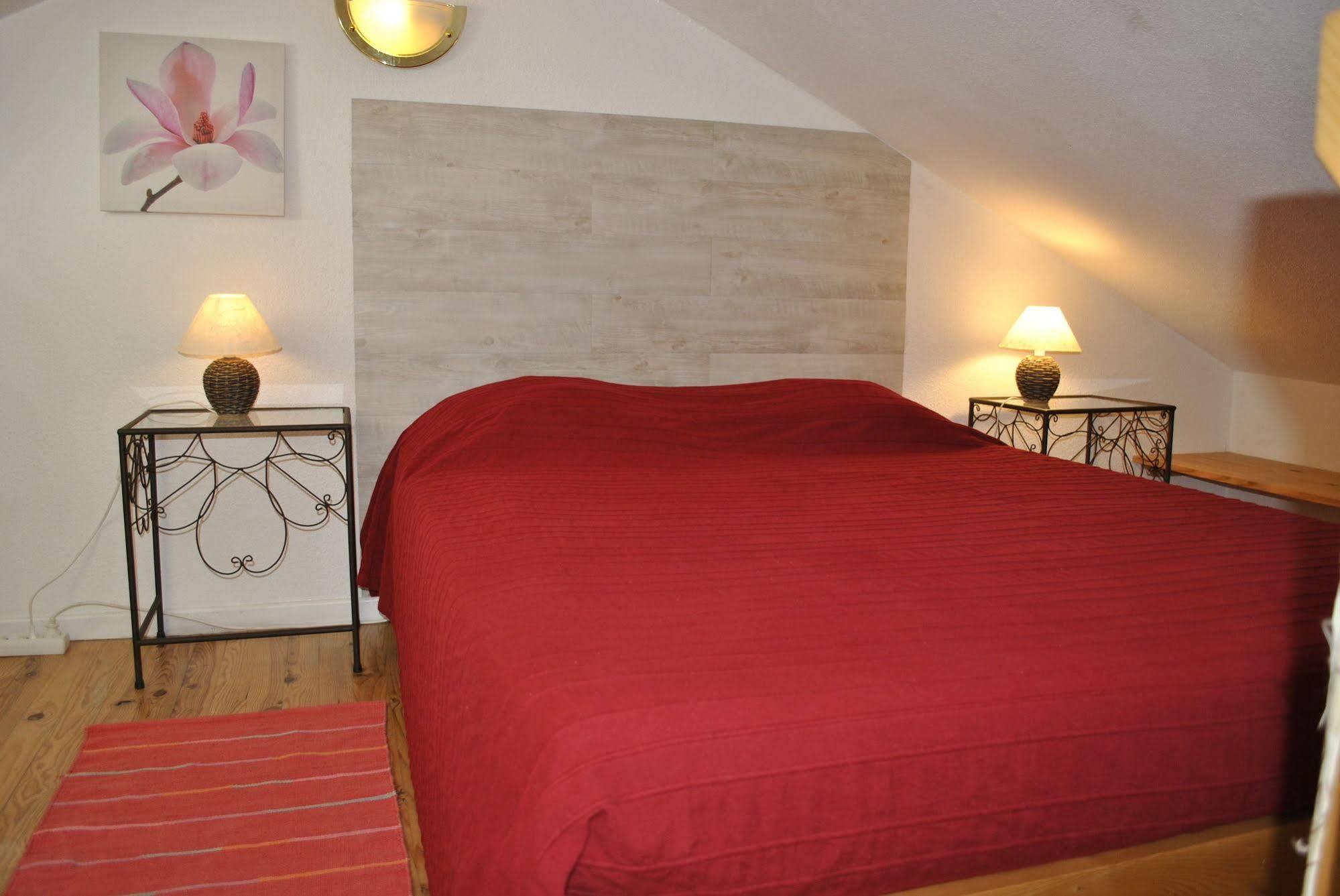 - Des Oliviers Apartment *